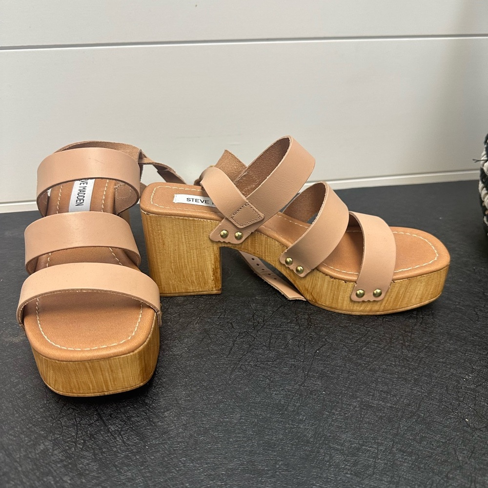 Steve Madden platform strappy heels